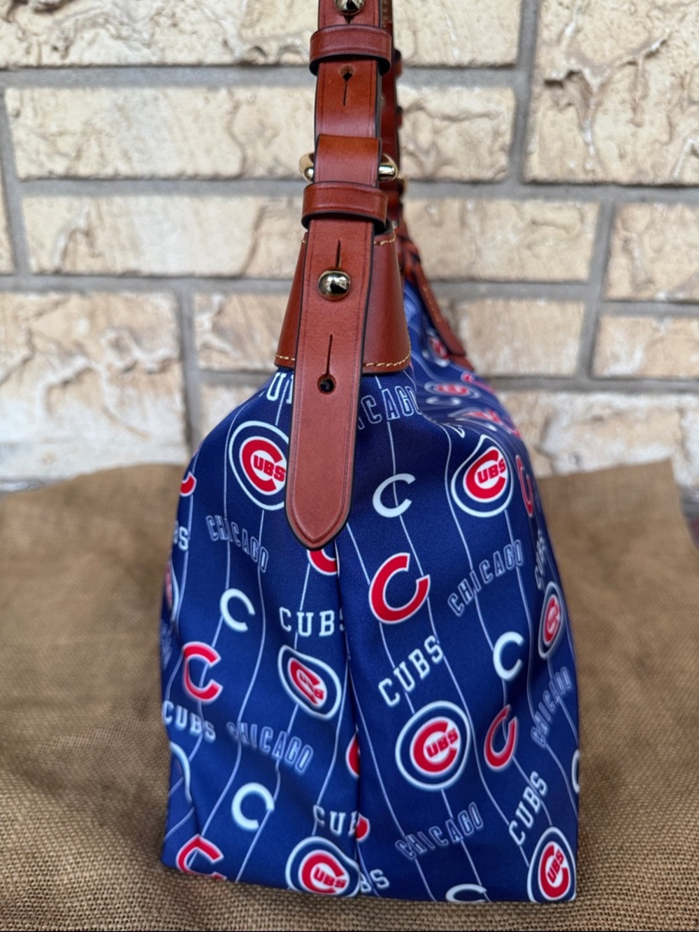Dooney & Bourke Chicago Cubs Game Day Hobo Bag Large Erica NWT Limited Sold Out - Picture 7 of 14